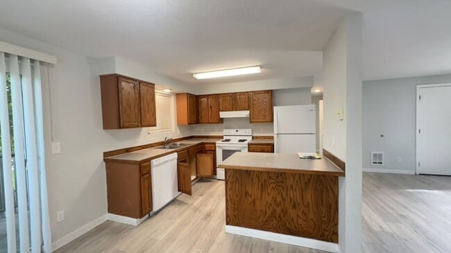 Photo - 63-65 NE 7th St