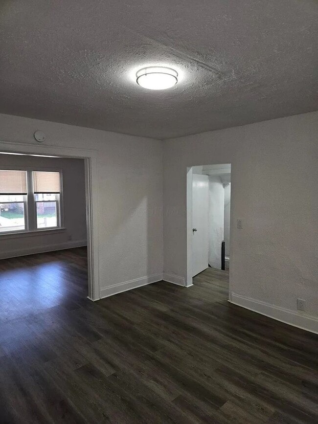 Photo - 127 N Burgess Ave