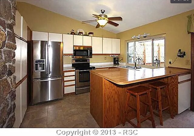 Photo - 3819 Midsummer Ln S