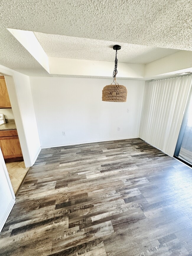 Photo - 2058 Watermark Pl