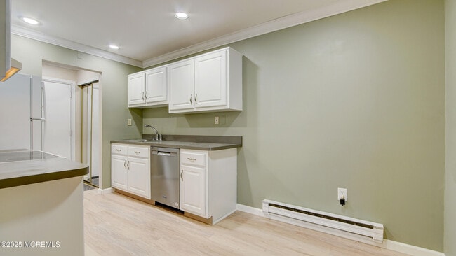 Photo - 30 Meadow Green Cir