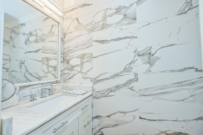 Photo - 44171 Paget Terrace