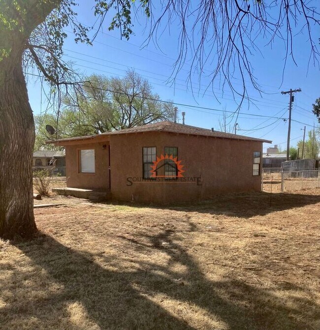 Recently updated 1 bedroom, 1 bathroom, In... Rental House Rental in