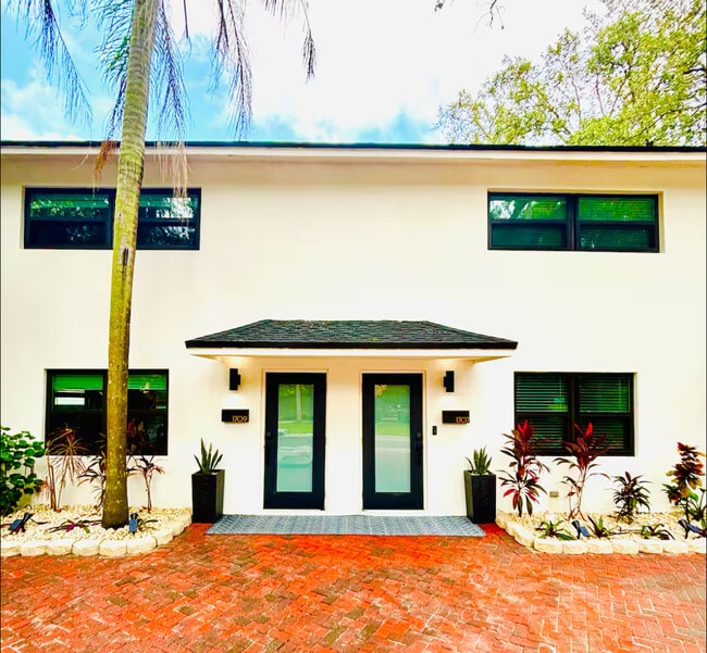 Photo - 1707 SW 24th St Apartments Unit 1707
