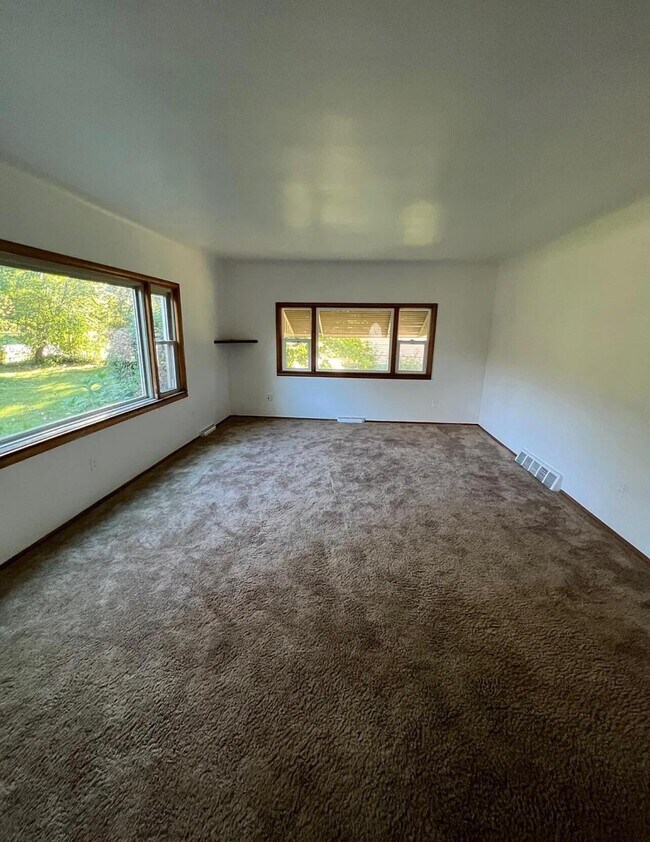 Photo - 3266 Ravenwood Ave