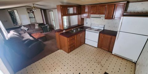 Photo - 8364 Cedar St