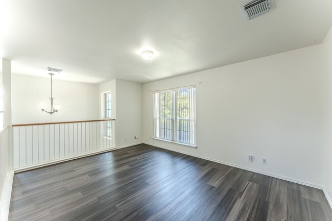 Photo - 1339 Diamond Bluff
