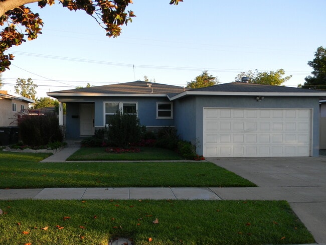 Photo - 332 E Oakmont Ave