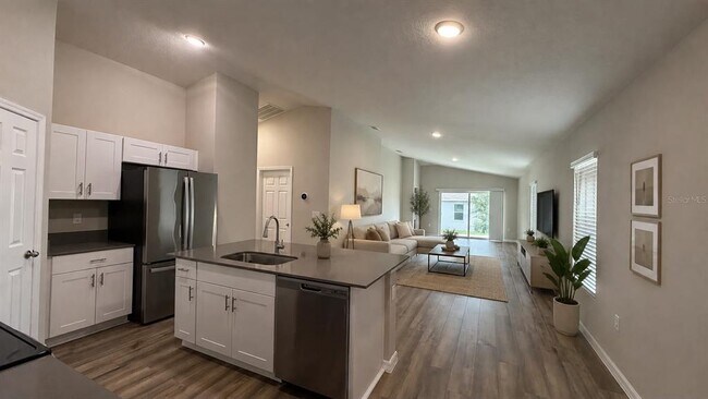 Photo - 4904 Mainsail St