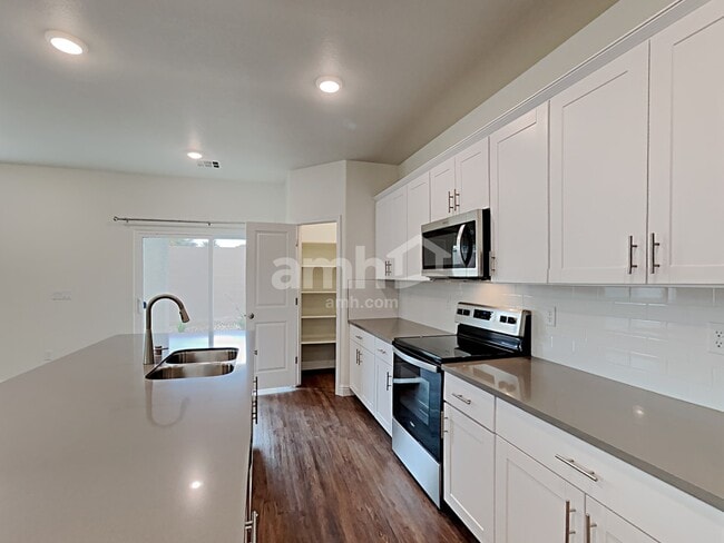 Photo - 6210 W Calle Lingo