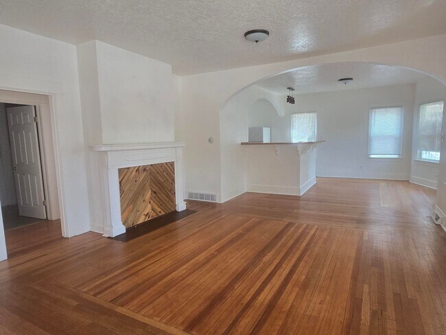 1113 18th St