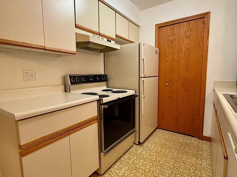 Photo - 7900 E Cedar Lake Dr