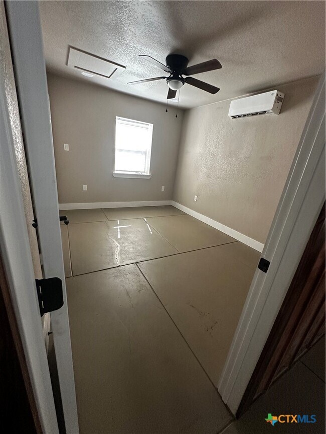 Photo - 1607 N St Joseph St