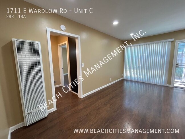 1711 E Wardlow Rd Unit C