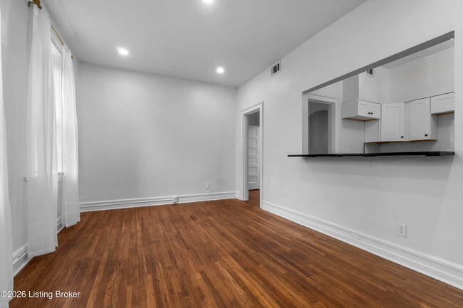 Photo - 409 W Gaulbert Ave Unit 201