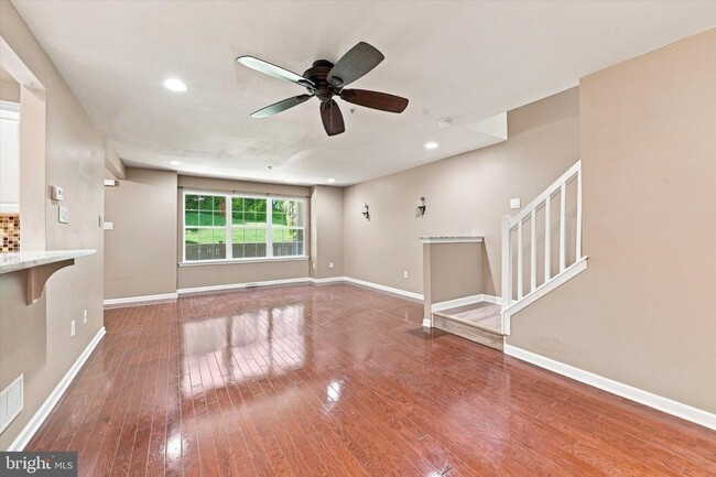 Photo - 278 Flagstone Rd