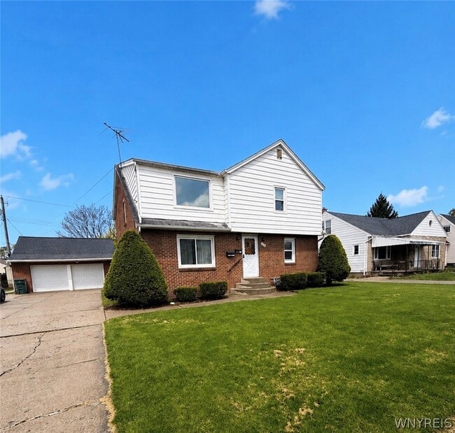 Building Photo - 207 Spaulding St