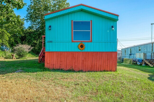 Photo - 13202 Hilltop Ct