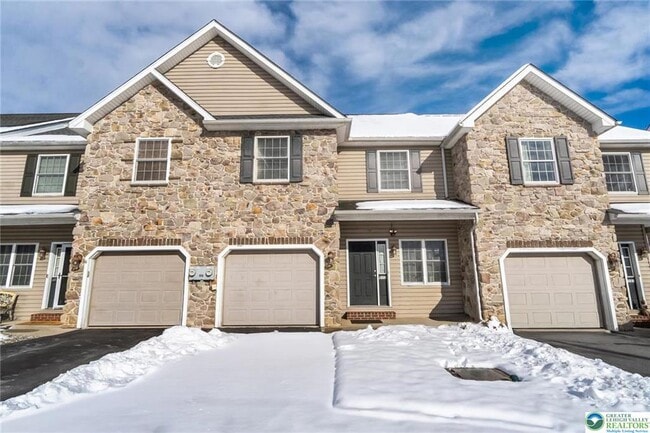 Photo - 537 Kemmerer Ln