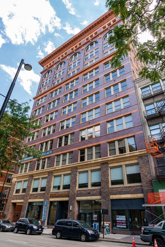 Textile Apartments