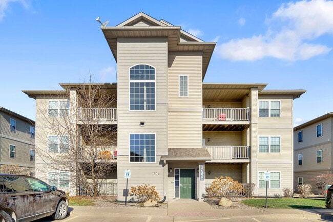 Eagles Crest Apartments