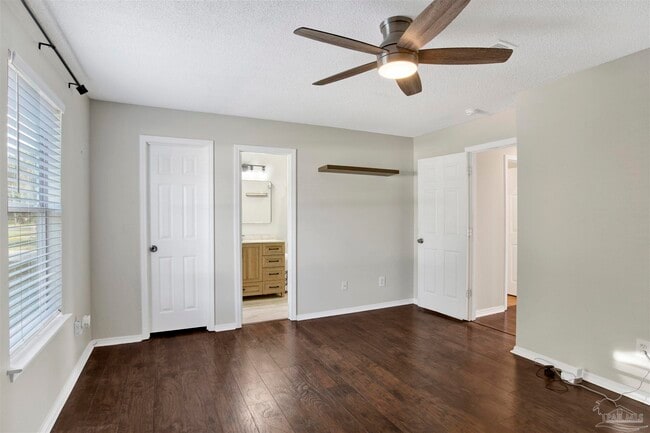 Photo - 165 Valdosta Ave