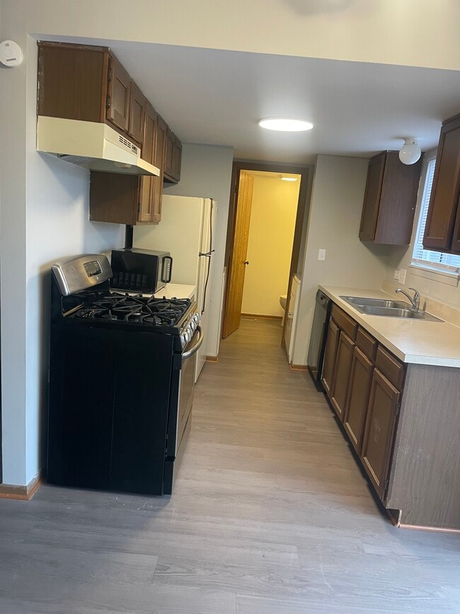 Photo - 1793 Goddard Ln