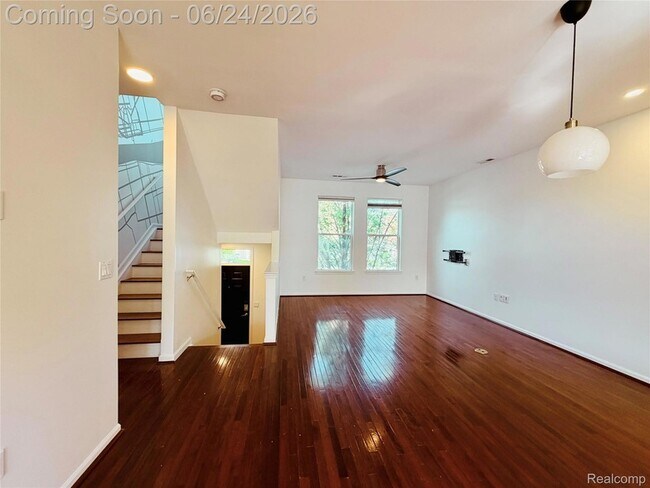 Photo - 7621 Woodward Ave