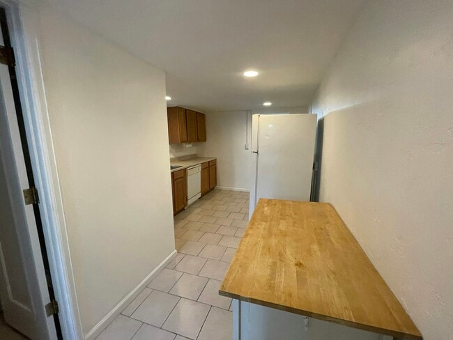 Photo - 27 S Grant St Unit Garden