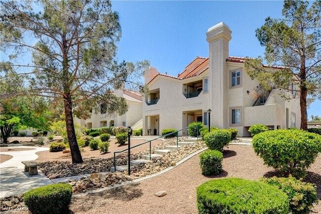 Photo - 760 Hunters Creek Ln Unit 104