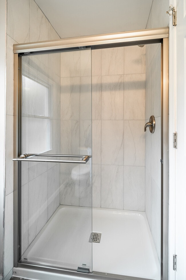 Photo - 1219 Aberdeen Ave