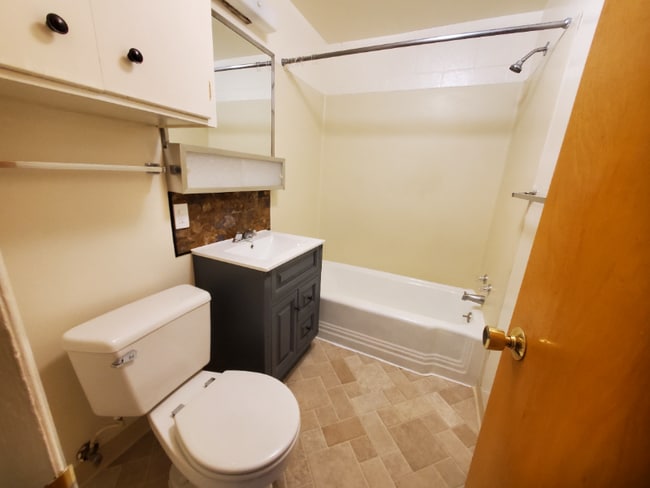 Photo - 1320 Linda Ln Unit 3