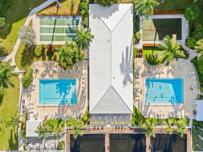 Photo - 3310 S Ocean Blvd Unidad 525D