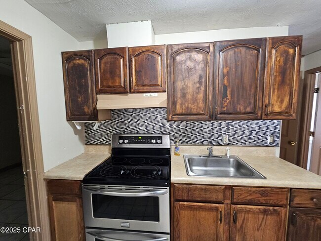 Photo - 1814 Arthur Ave Unidad B