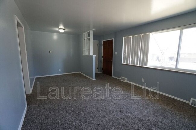 Photo - 2645 S Newton St