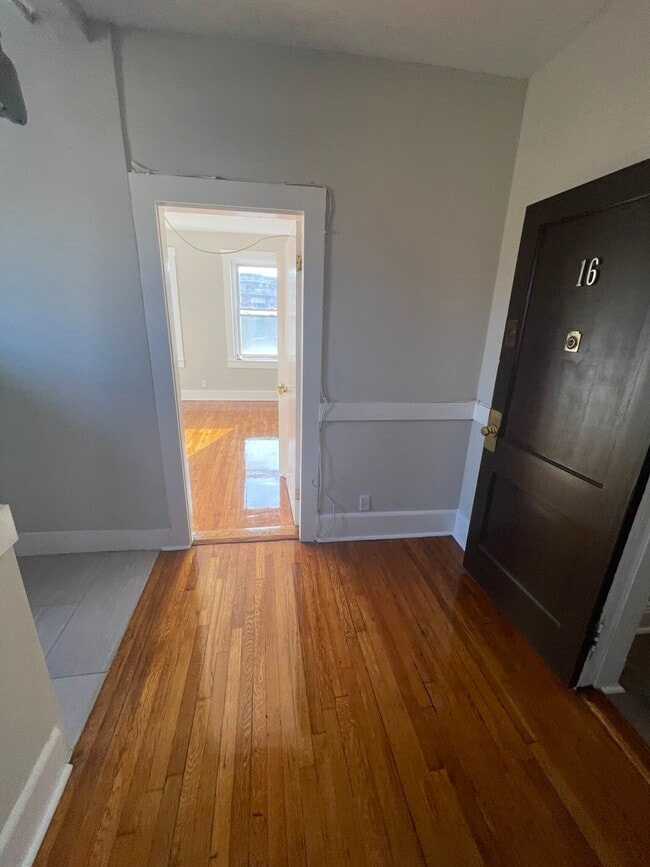 Photo - 35B Symphony Rd