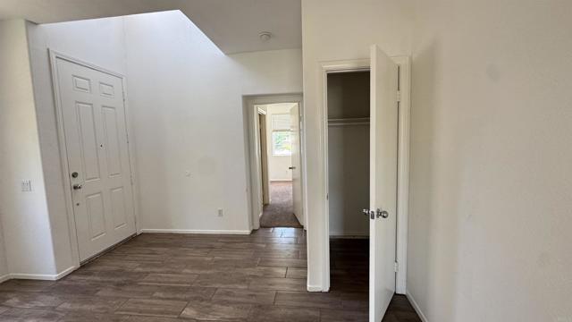 Photo - 973 Yosemite Dr