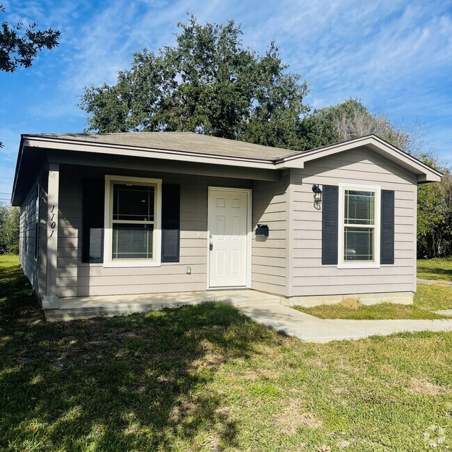 Building Photo - 1101 9th St Rental