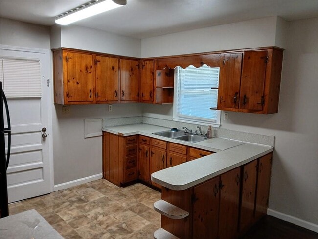 Photo - 3175 Bellgreen Way