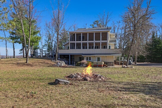Photo - 6697 Carola Dr