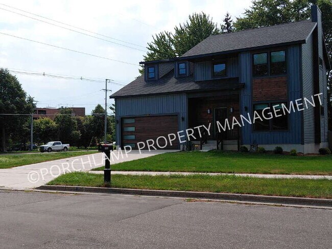 Photo - 1034 Arlington Ave