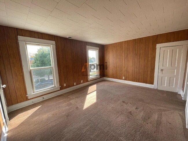 Photo - 523 1/2 Grove Street