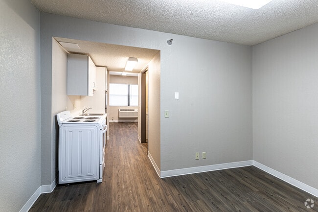 Studio - 400 SF