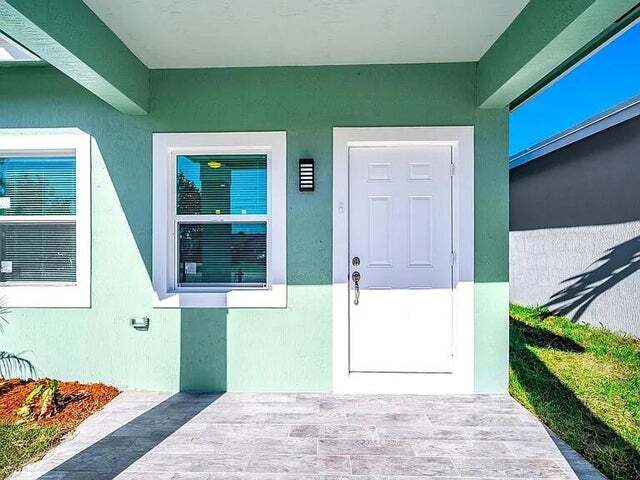 Photo - 2714 Nokomis Ave