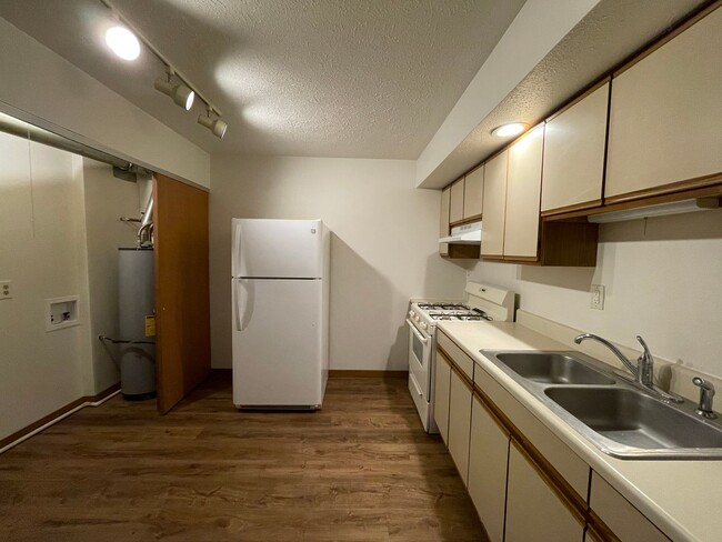 Photo - 435-2 HAMPTON PLACE Unidad 435 Hampton Place-APT-2