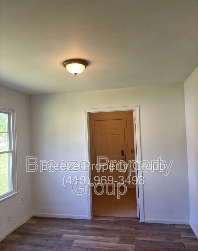 Photo - 928 Ridge Ave