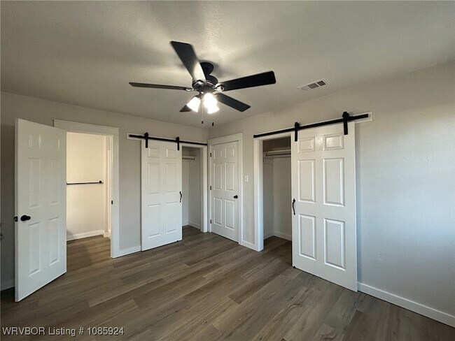 Photo - 117 S Main St