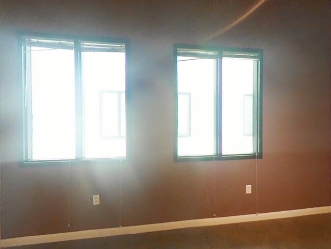 Photo - 1101 W Marshall St Unit Apt 126