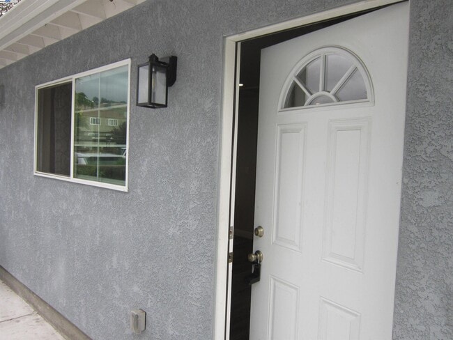 Building Photo - 29318 Dixon St