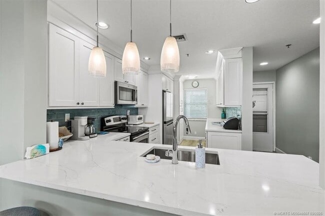 Photo - 6082 SE Landing Way Unit 7